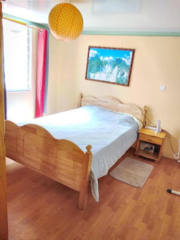 Benj Dom Apartment เลอ ตอมปง ภายนอก รูปภาพ